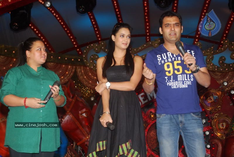 Comedy Circus On The Sets - 15 / 31 photos