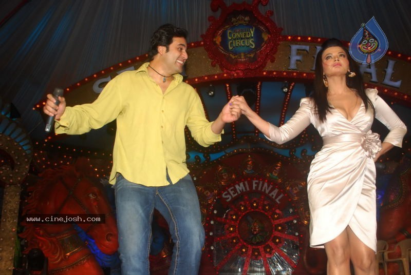 Comedy Circus On The Sets - 30 / 31 photos