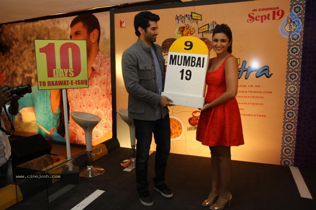 Daawat E Ishq Film Press Meet - 17 / 60 photos