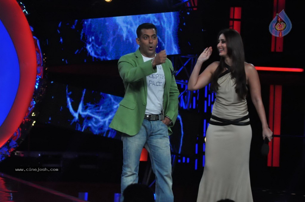 Dabangg 2 Promotion at Bigg Boss 6 Event - 10 / 57 photos