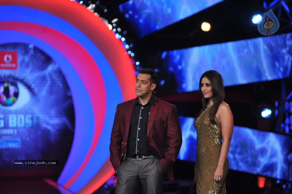 Dabangg 2 Promotion at Bigg Boss 6 Event - 47 / 57 photos