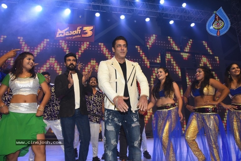 Dabangg 3 Movie Pre Release Event - 13 / 102 photos