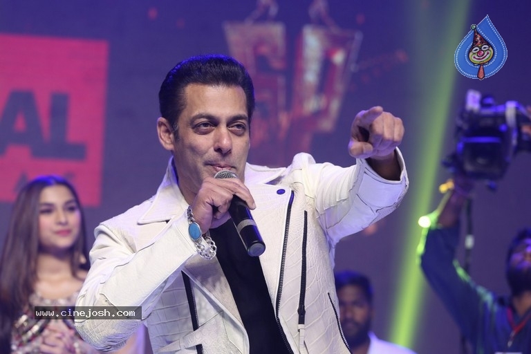 Dabangg 3 Movie Pre Release Event - 102 / 102 photos