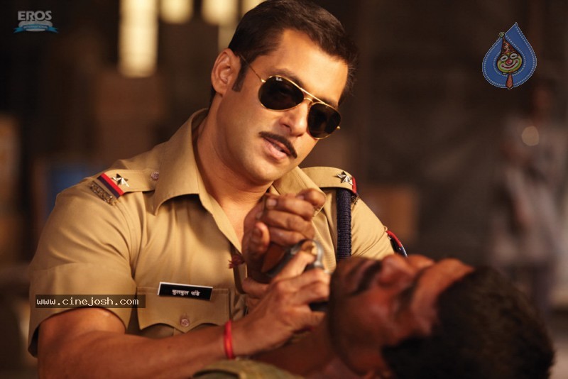 Dabangg Movie New Stills - 10 / 22 photos