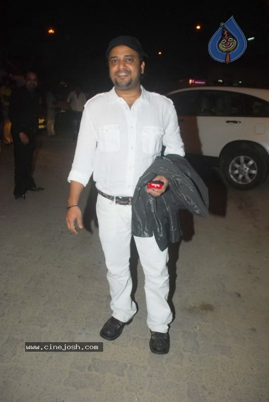 Dabangg Success Party at Vie Lounge Photos - 42 / 73 photos