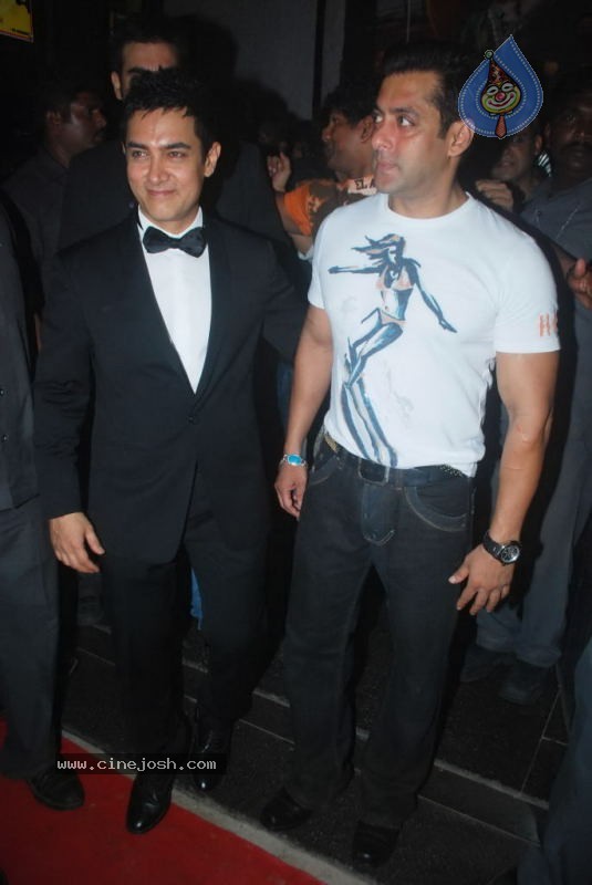Dabangg Success Party at Vie Lounge Photos - 44 / 73 photos