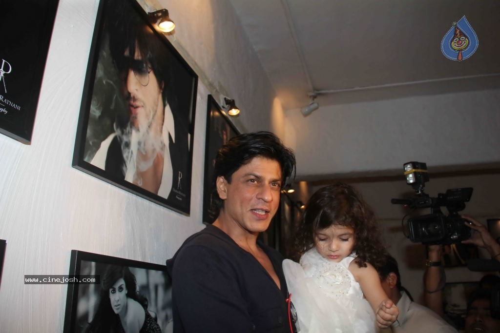 Dabboo Ratnani Calendar 2012 Launch - 49 / 150 photos