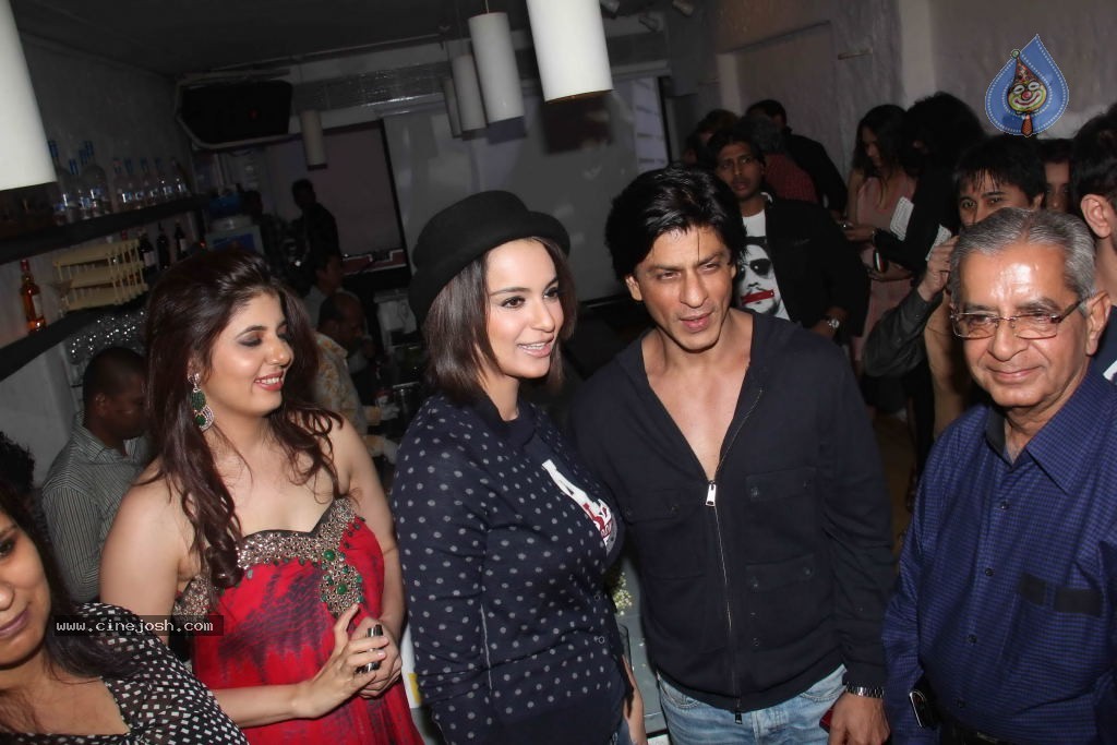 Dabboo Ratnani Calendar 2012 Launch - 55 / 150 photos