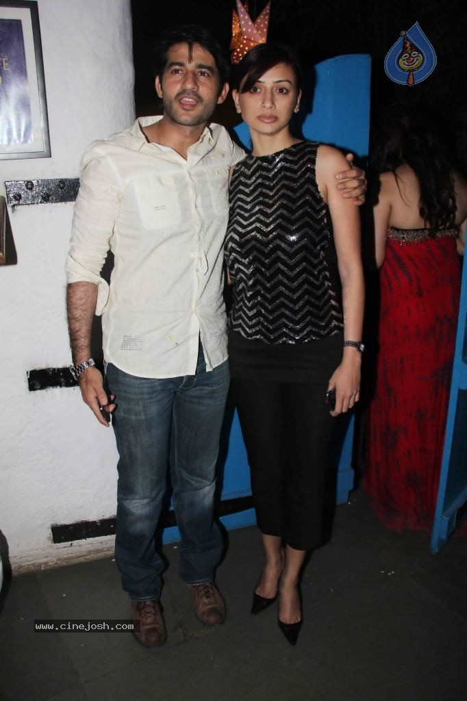 Dabboo Ratnani Calendar 2012 Launch - 105 / 150 photos