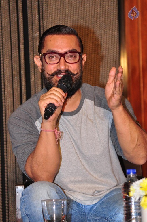 Dangal Movie Press Meet - 11 / 42 photos