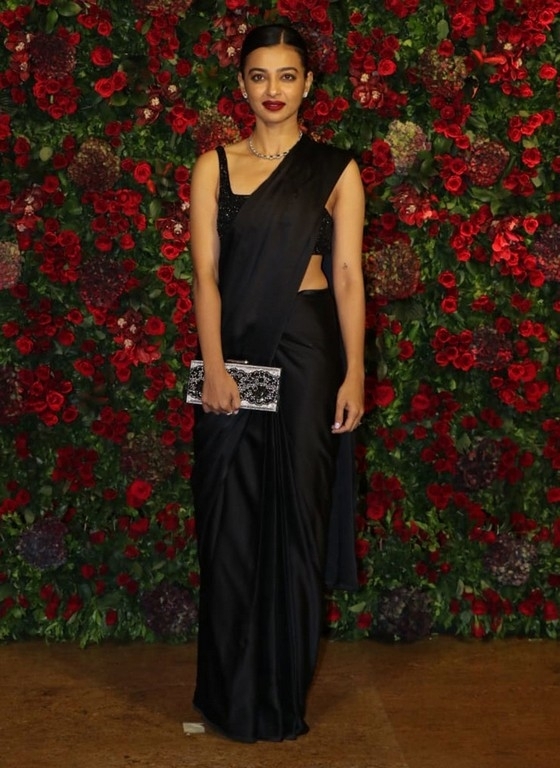 Deepika - Ranveer Mumbai Reception  - 43 / 93 photos
