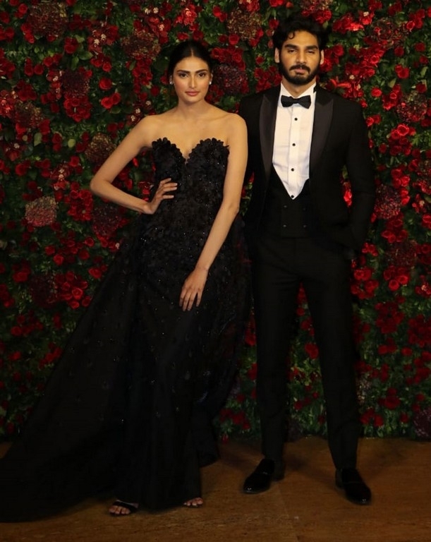 Deepika - Ranveer Mumbai Reception  - 54 / 93 photos