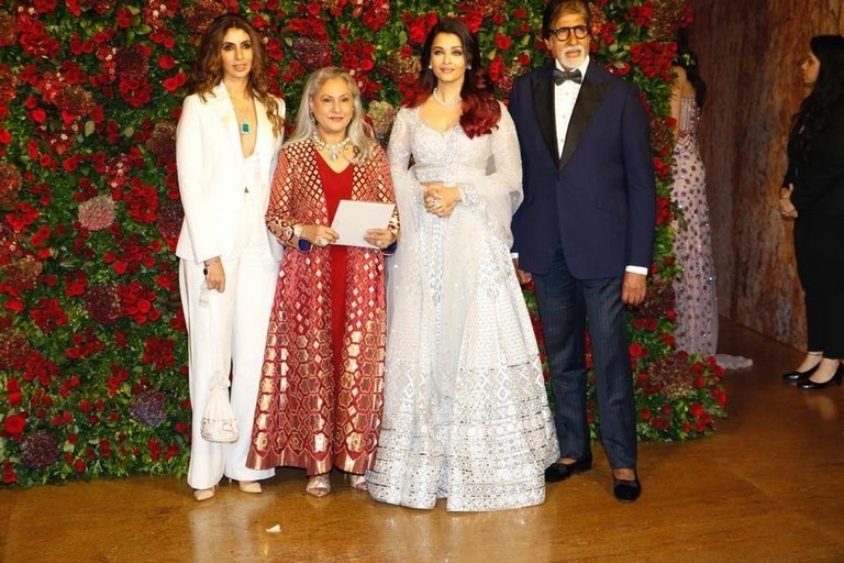 Deepika - Ranveer Mumbai Reception Photos - 33 / 42 photos