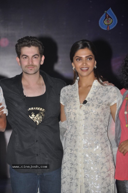 Deepika n Neil at Lafangey Parindey Media Meet - 27 / 43 photos