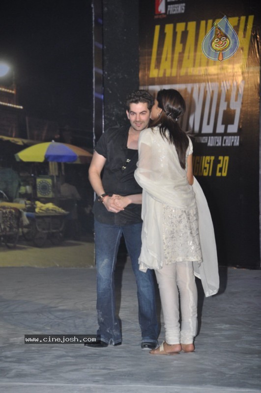 Deepika n Neil at Lafangey Parindey Media Meet - 39 / 43 photos