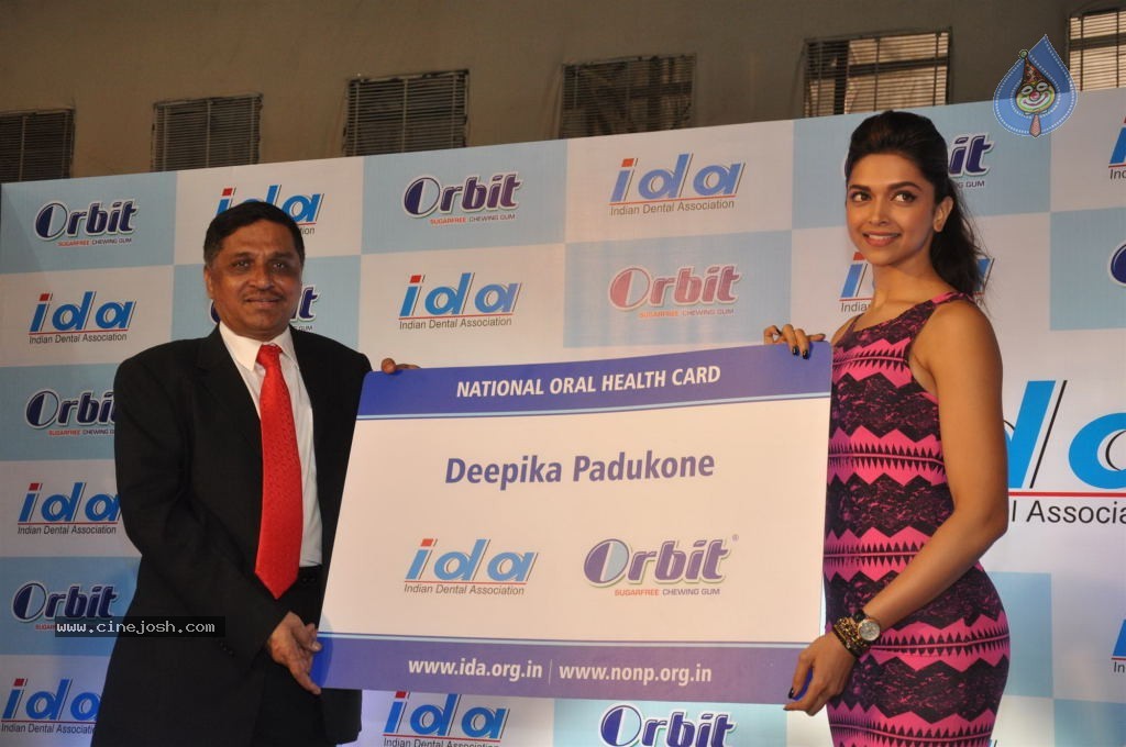 Deepika Padukone at National Oral Health Event - 3 / 42 photos