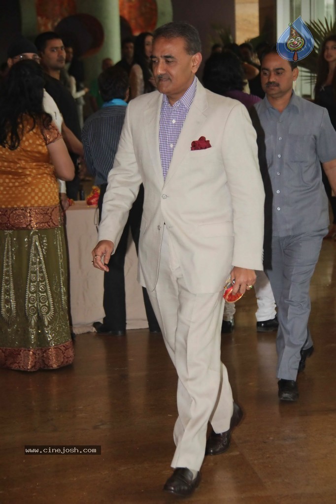 Deepshikha and Dheeraj Deshmukh Wedding Ceremony - 53 / 59 photos