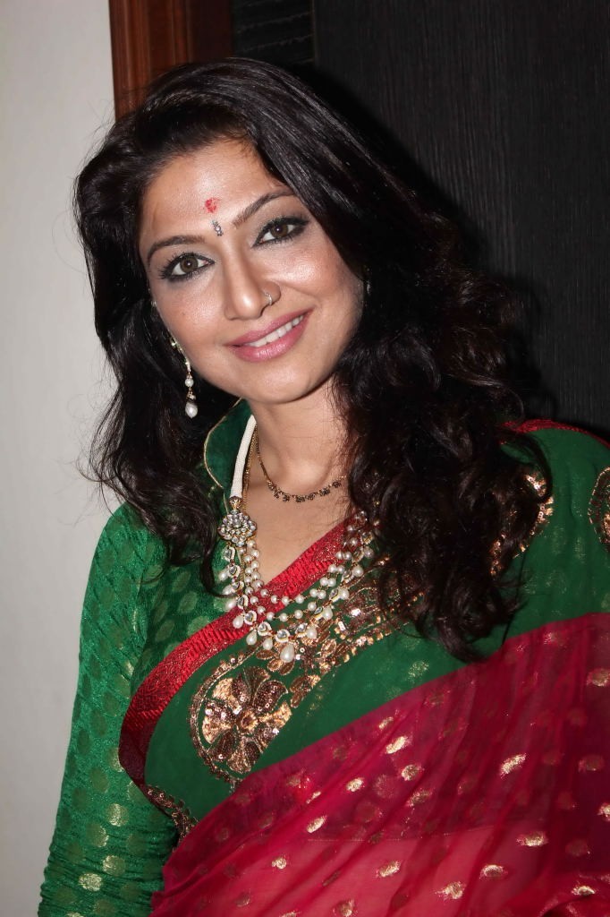 Deepshikha Nagpal's Mata Ki Chowki - 7 / 37 photos