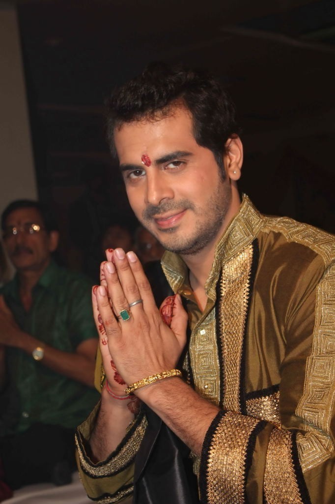 Deepshikha Nagpal's Mata Ki Chowki - 36 / 37 photos
