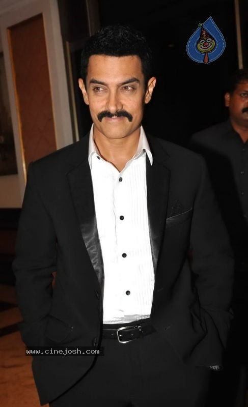 Delhi Belly Success Party - 11 / 38 photos