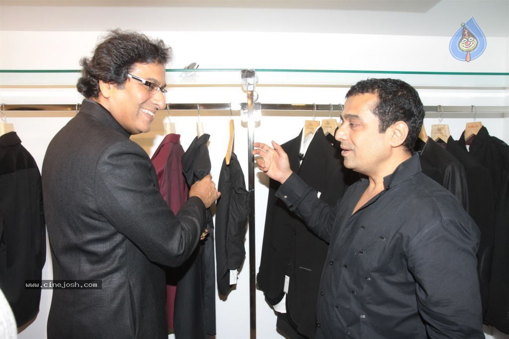 Designer Shaahid Amir New Collection Launch - 23 / 84 photos