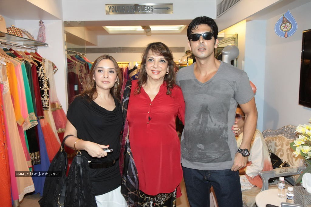 Designer Shaahid Amir New Collection Launch - 33 / 84 photos
