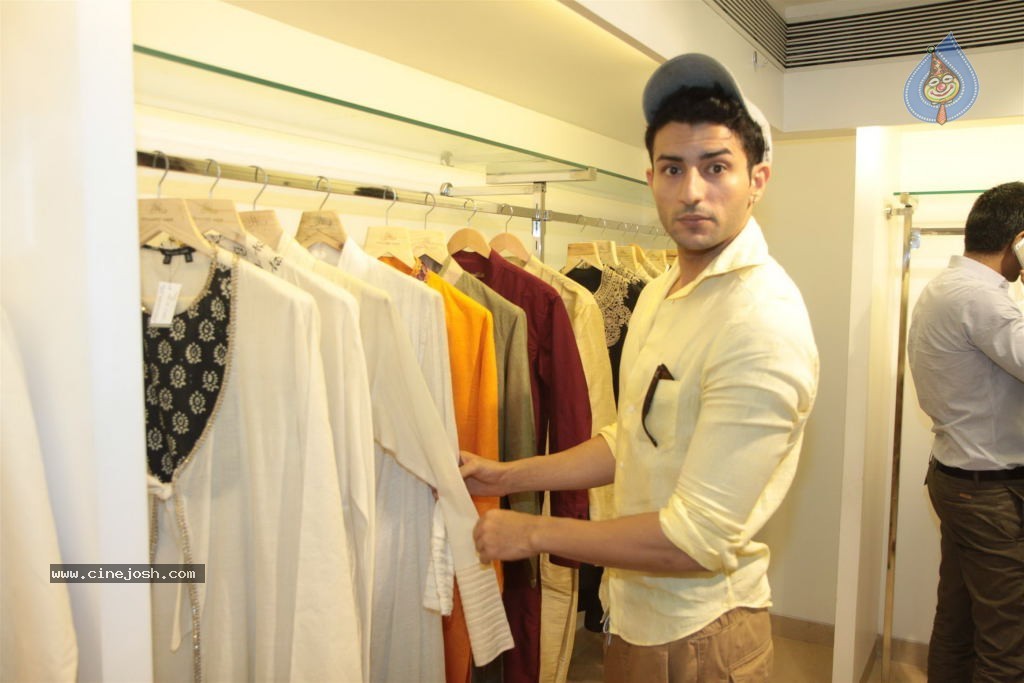 Designer Shaahid Amir New Collection Launch - 75 / 84 photos