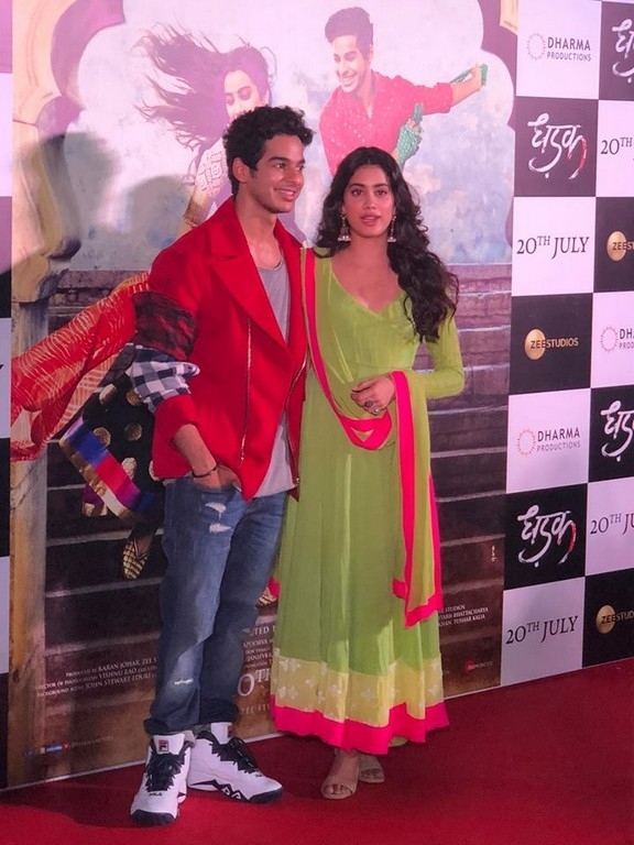 Dhadak Trailer Launch Photos - 10 / 14 photos