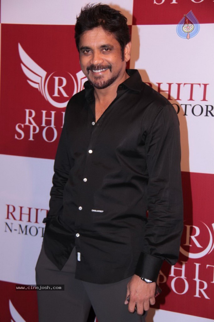 Dhoni Bike Racing Team Launch - 38 / 51 photos