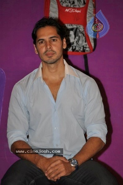 Dhoni Launches his Merchandise Cool Maal - 5 / 39 photos