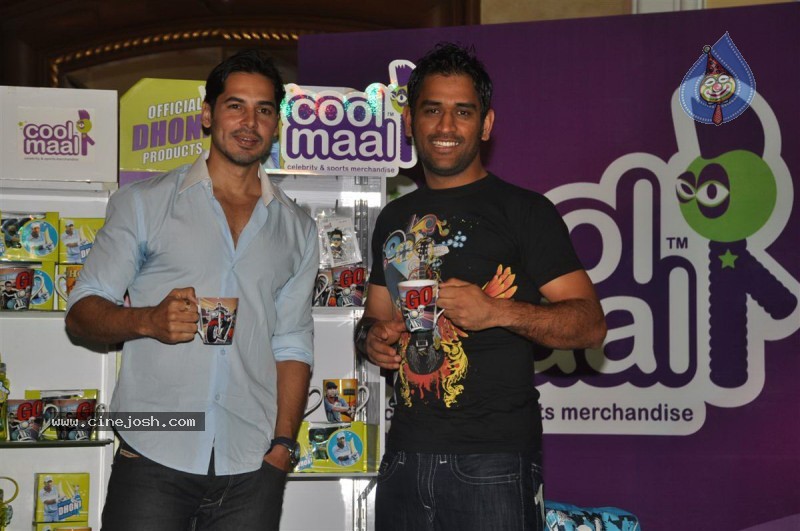 Dhoni Launches his Merchandise Cool Maal - 6 / 39 photos