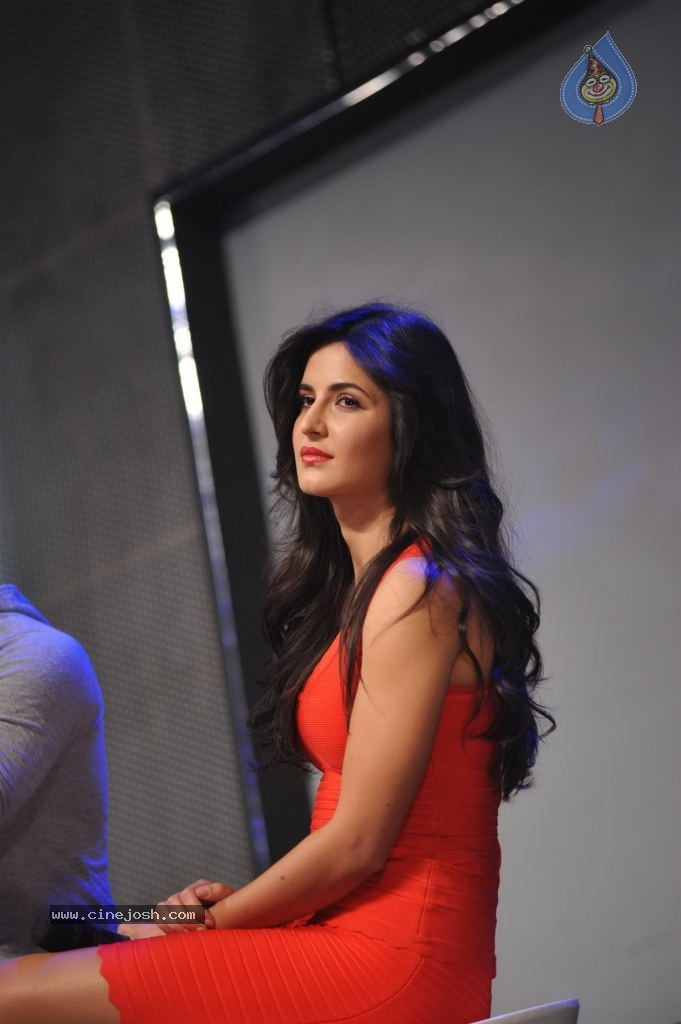 Dhoom 3 Merchandise Launch - 5 / 74 photos