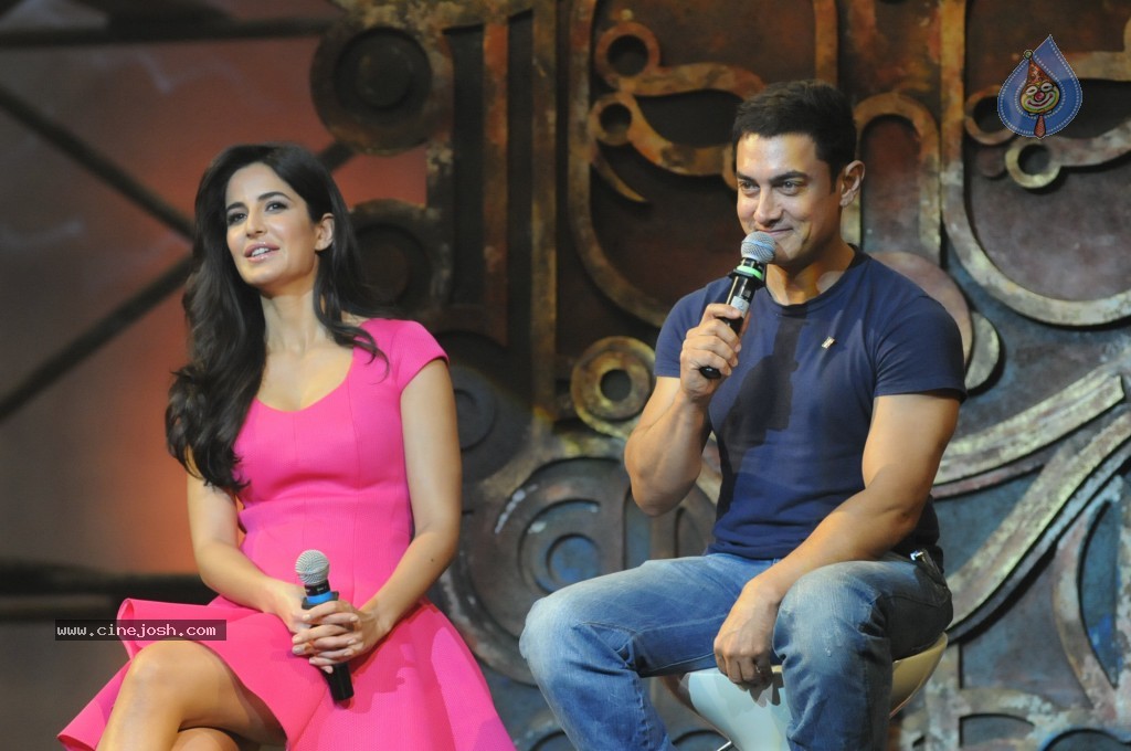 Dhoom 3 Song Launch Event - 15 / 47 photos