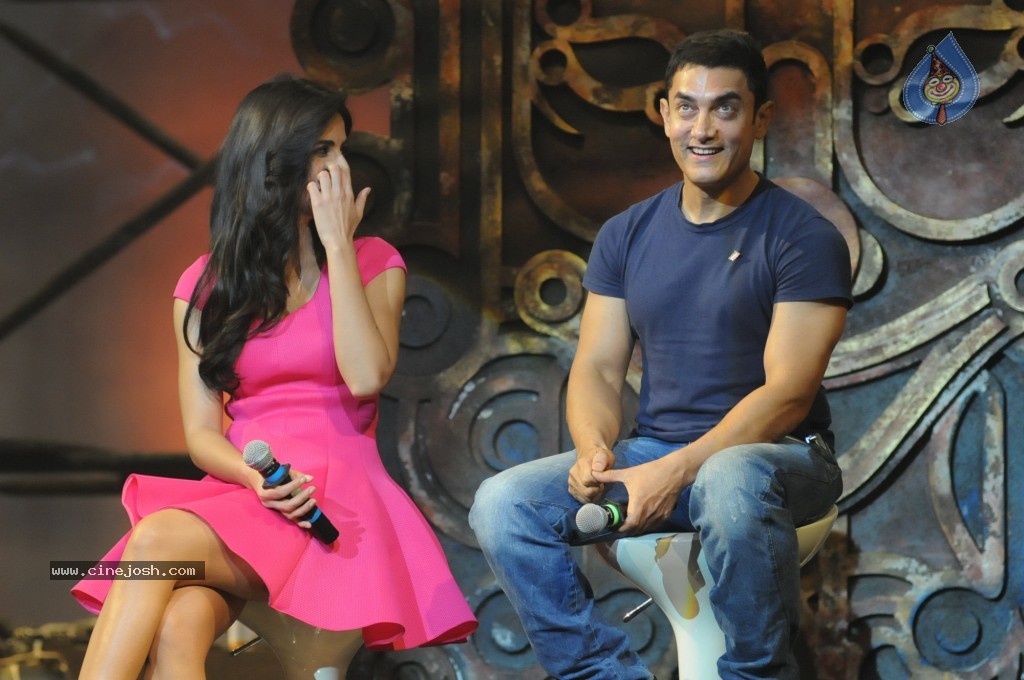 Dhoom 3 Song Launch Event - 21 / 47 photos