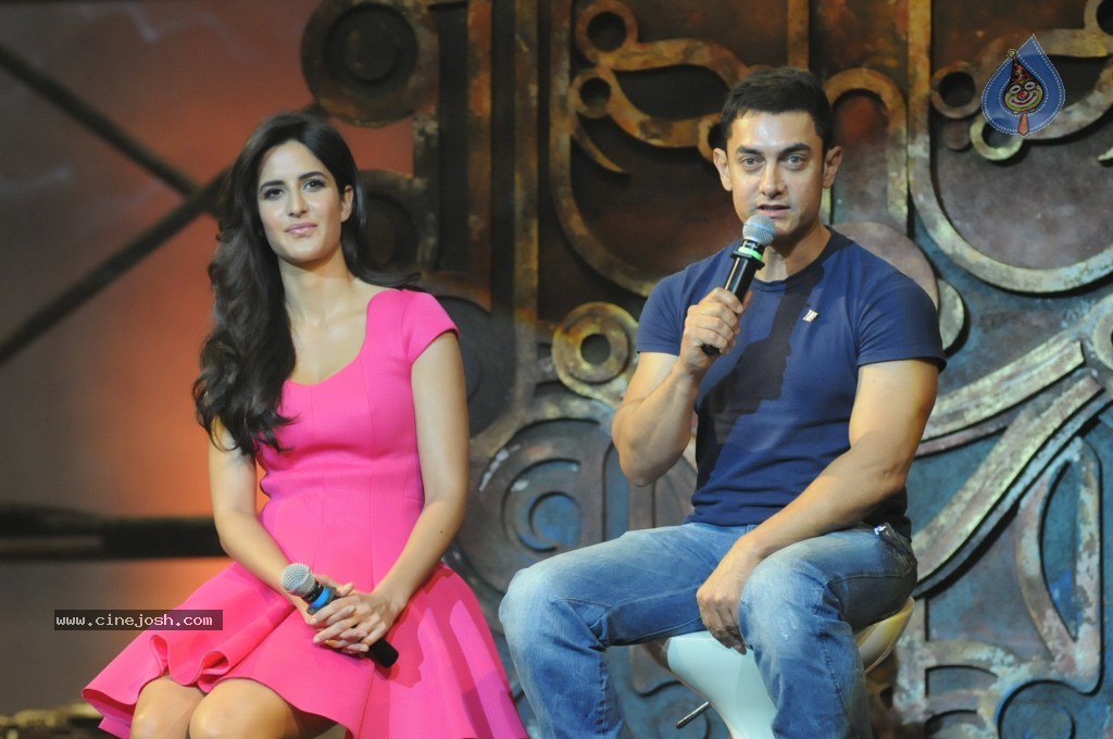 Dhoom 3 Song Launch Event - 28 / 47 photos