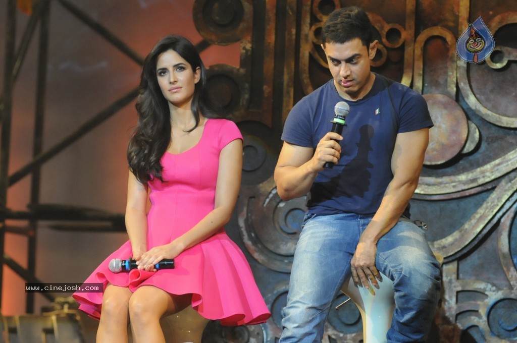 Dhoom 3 Song Launch Event - 37 / 47 photos