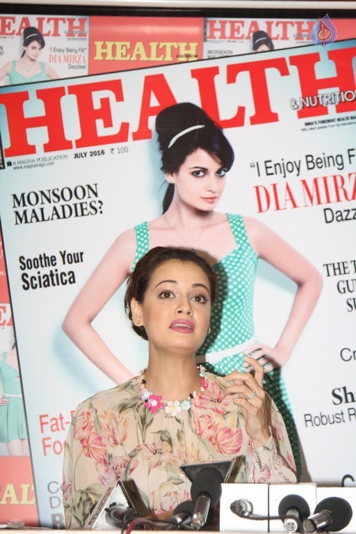 Dia Mirza Unveils Health and Nutrition Magazine Issue - 31 / 34 photos