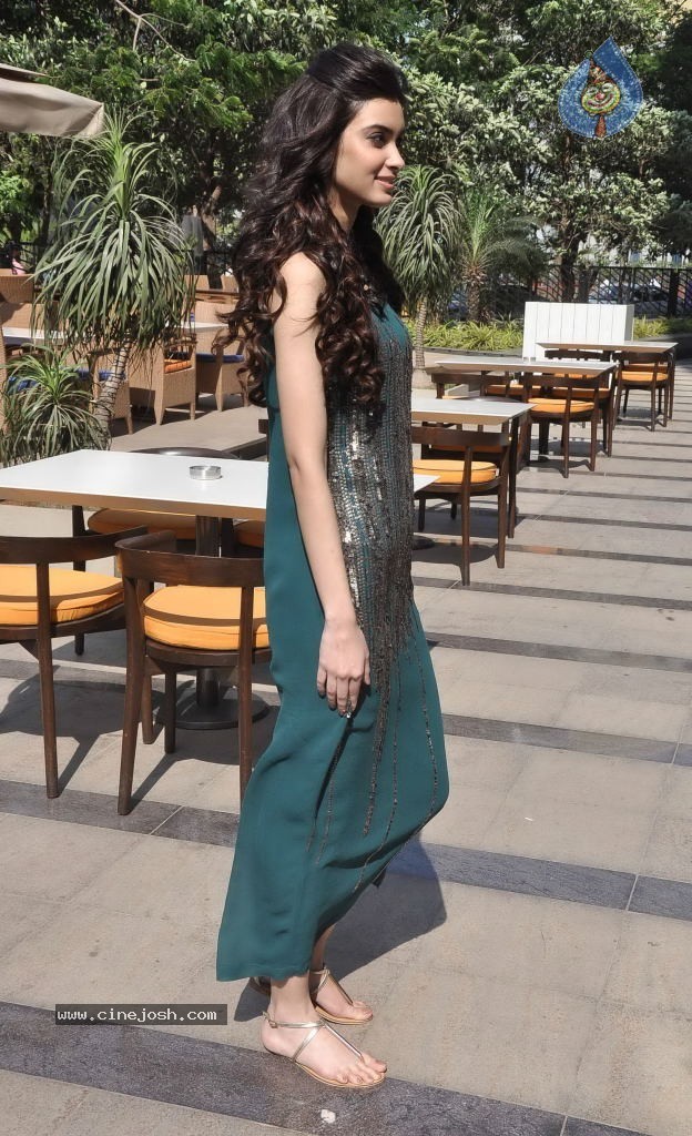 Diana Penty at Femina Salon n Spa Cover Launch - 29 / 46 photos