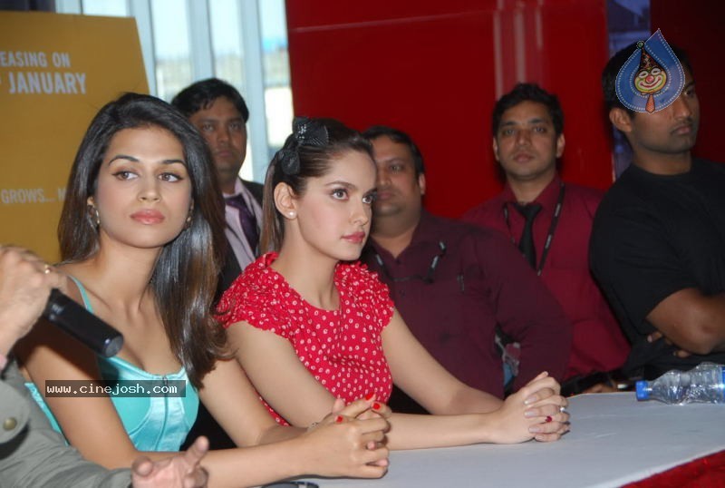 Dil Toh Baccha Hai Ji Movie PM - 18 / 36 photos
