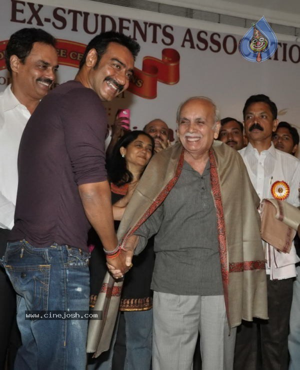Dilip Vengsarkar Felicitate Ajay Devgan - 18 / 41 photos