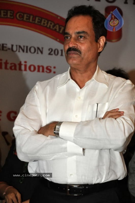 Dilip Vengsarkar Felicitate Ajay Devgan - 22 / 41 photos
