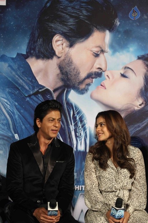 Dilwale Film Gerua Song Launch - 23 / 42 photos