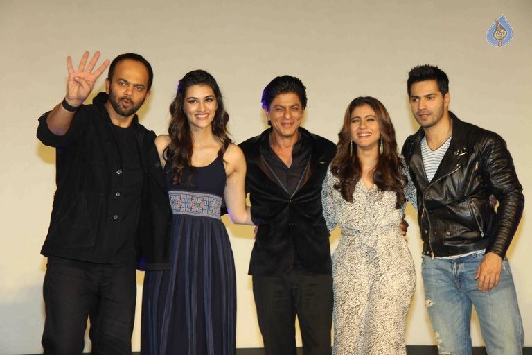 Dilwale Film Gerua Song Launch - 30 / 42 photos