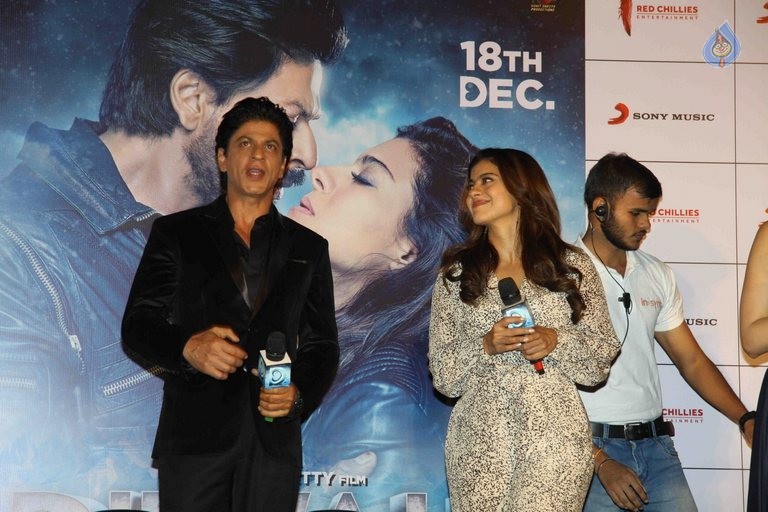 Dilwale Film Gerua Song Launch - 39 / 42 photos