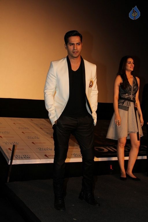 Dilwale Film Trailer Launch - 46 / 84 photos