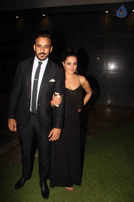 Divyanka and Vivek Wedding Party - 1 / 42 photos