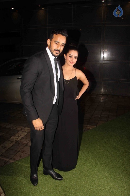 Divyanka and Vivek Wedding Party - 11 / 42 photos
