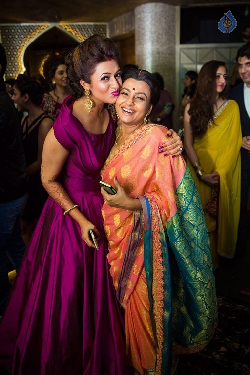 Divyanka and Vivek Wedding Party - 13 / 42 photos