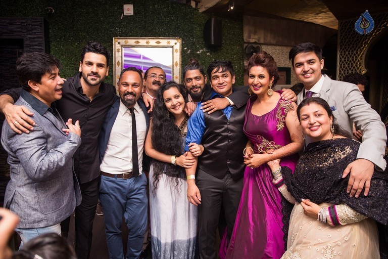 Divyanka and Vivek Wedding Party - 42 / 42 photos