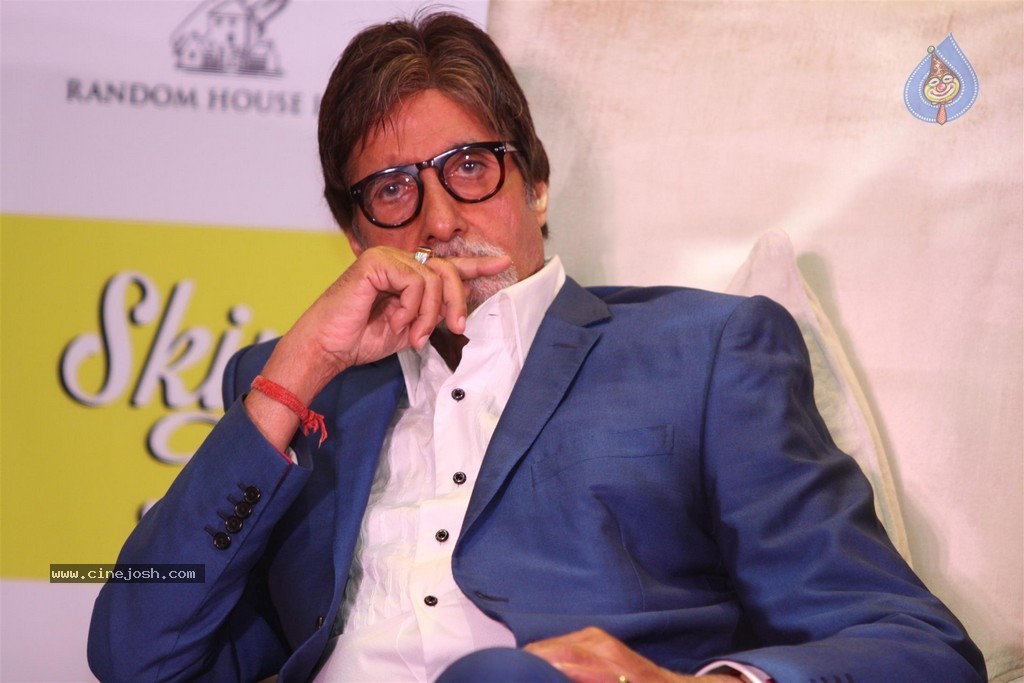 Dr Jaishree Sharad Skin Talks Book Launch - 15 / 62 photos